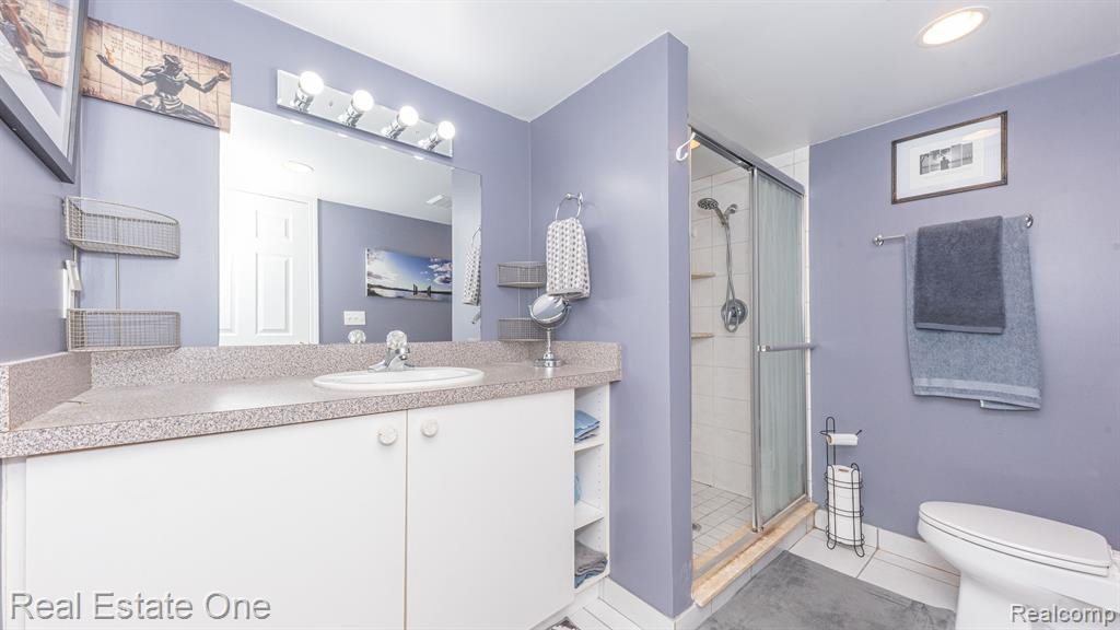 797 WOODHAVEN Drive, Commerce Twp, MI 48390 — Photo 42