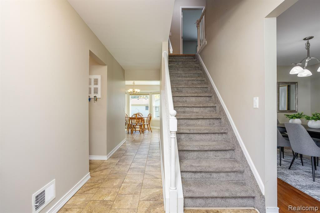 45931 Cider Mill Drive, Novi, MI — Photo 6