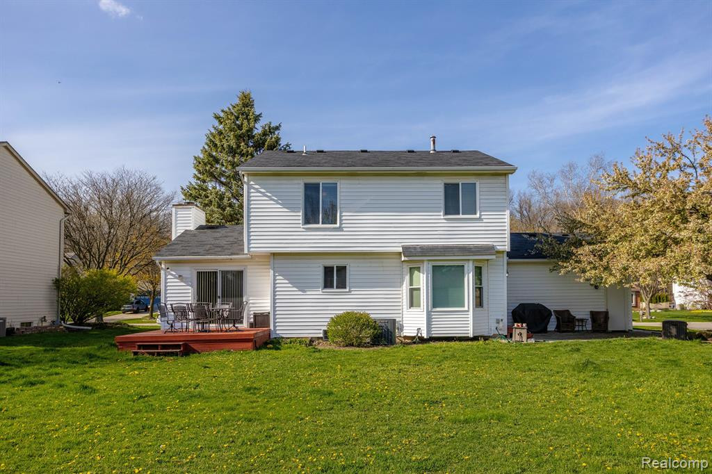 45931 Cider Mill Drive, Novi, MI — Photo 14