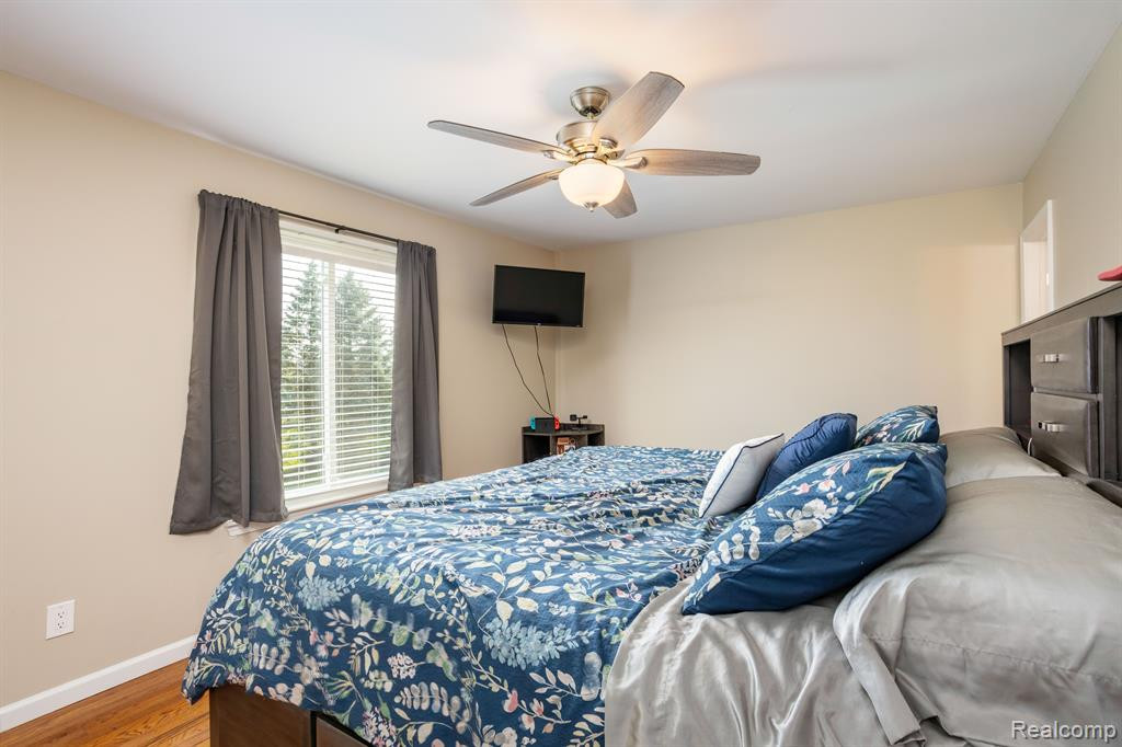 45931 Cider Mill Drive, Novi, MI — Photo 22