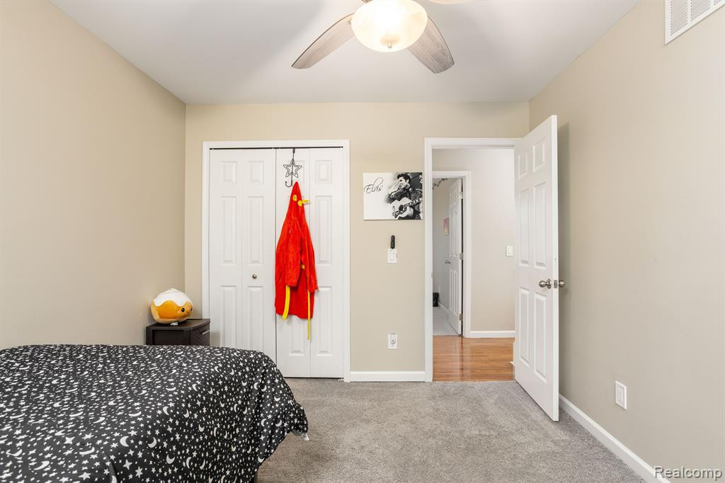45931 Cider Mill Drive, Novi, MI — Photo 28