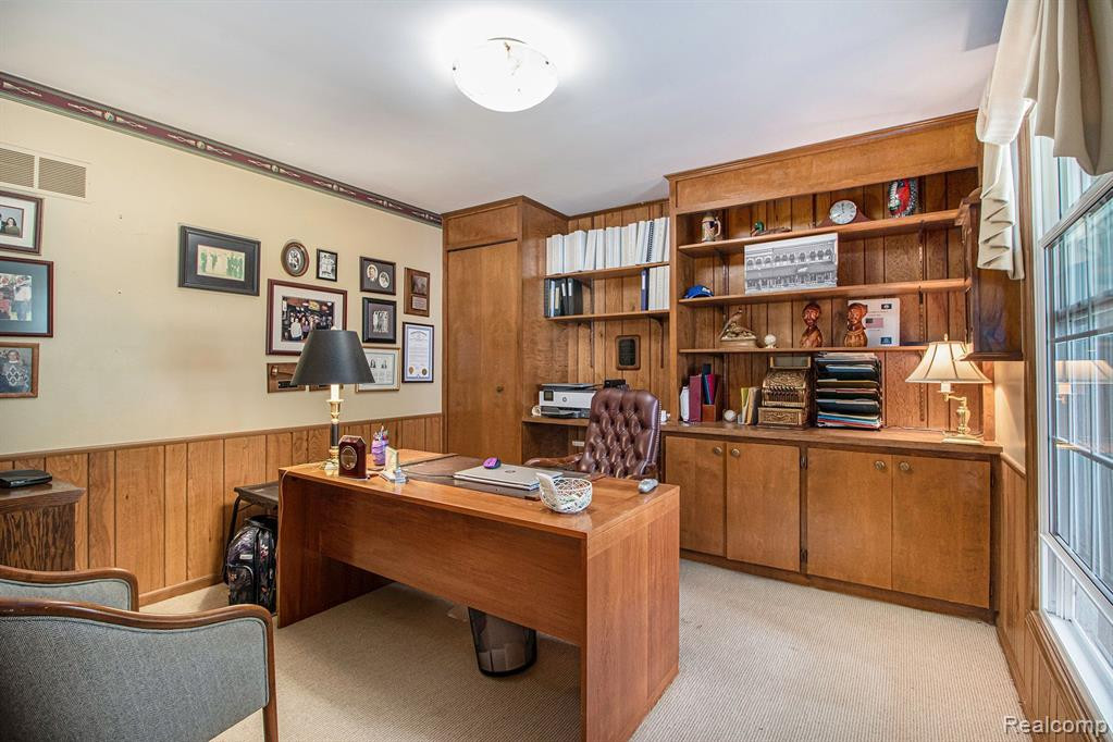 5629 PINE VIEW Drive, Ypsilanti, MI 48197 — Photo 12