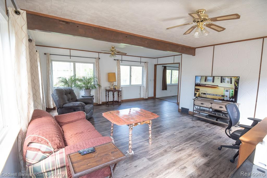7620 SHADY BEACH Drive, Whitmore Lake, MI 48189 — Photo 7