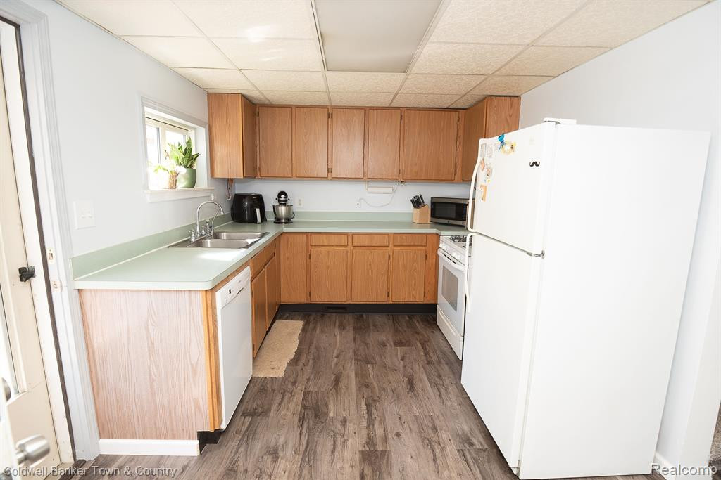 7620 SHADY BEACH Drive, Whitmore Lake, MI 48189 — Photo 8