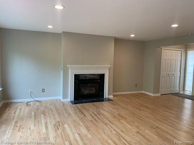 605 JAMES Circle, Royal Oak, MI 48067 — Photo 2