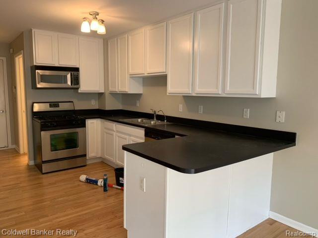 605 JAMES Circle, Royal Oak, MI 48067 — Photo 5