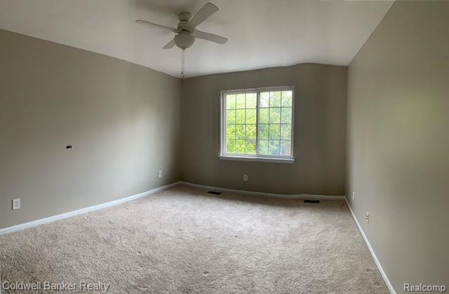 605 JAMES Circle, Royal Oak, MI 48067 — Photo 12