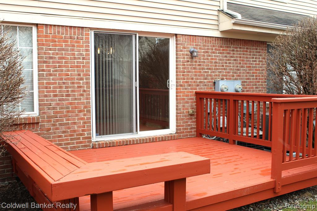 605 JAMES Circle, Royal Oak, MI 48067 — Photo 19