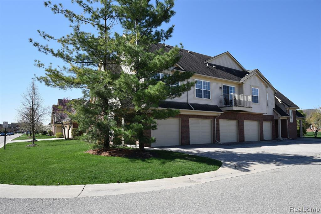 48475 BRIDGE Way, Canton, MI 48188 — Photo 2