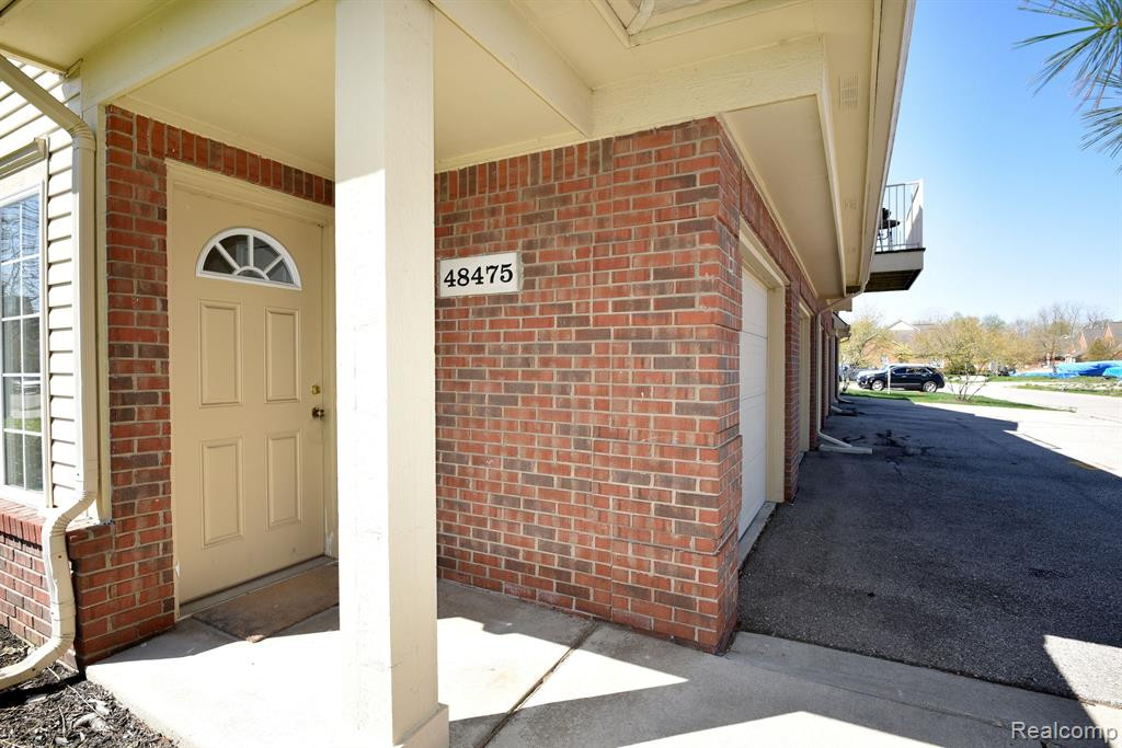 48475 BRIDGE Way, Canton, MI 48188 — Photo 3