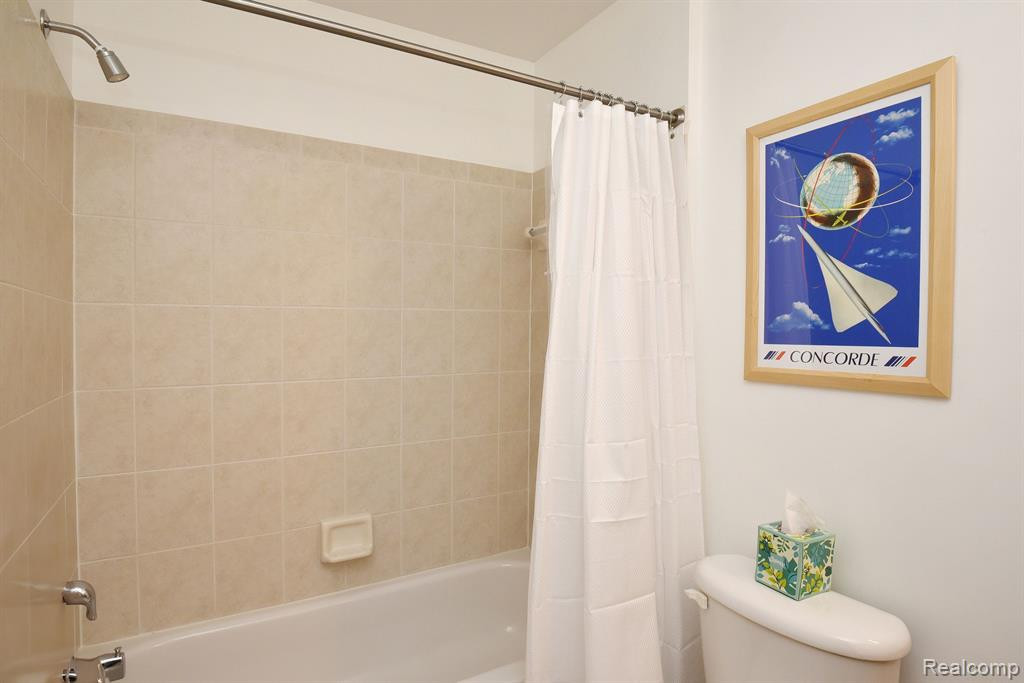 48475 BRIDGE Way, Canton, MI 48188 — Photo 21