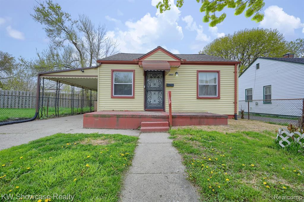 587 MONTANA Avenue, Pontiac, MI 48341 — front exterior