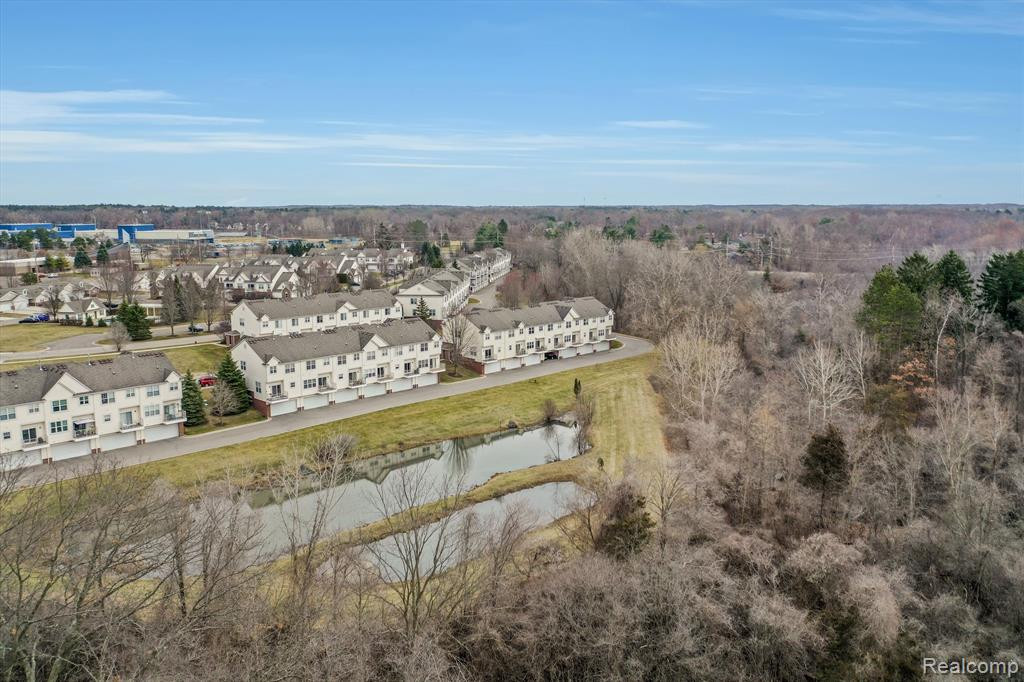 13104 Egret Lane, Walled Lake, MI 48390 — Photo 24