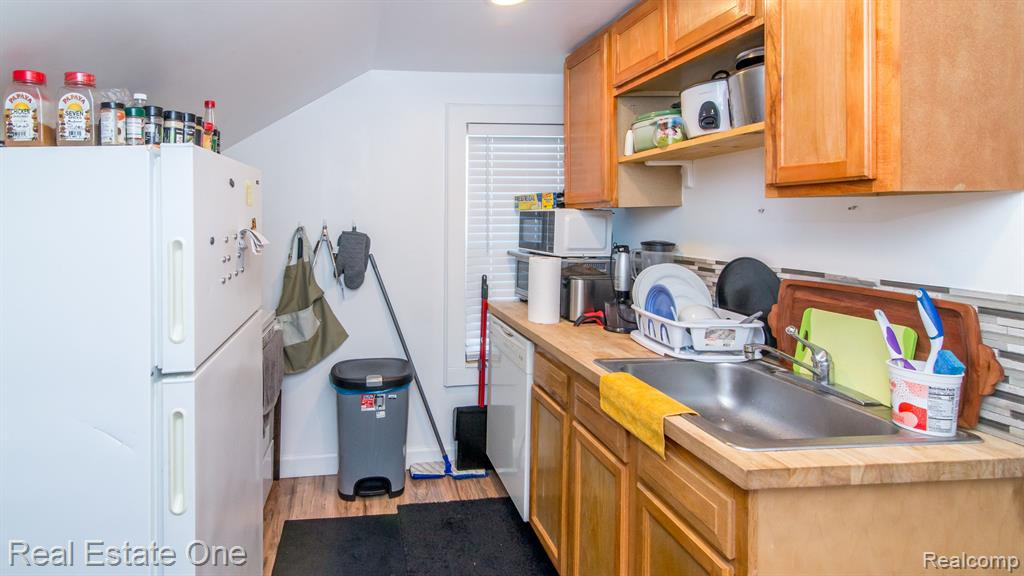 960 LA SALLE Avenue, Waterford, MI 48328 — Photo 25
