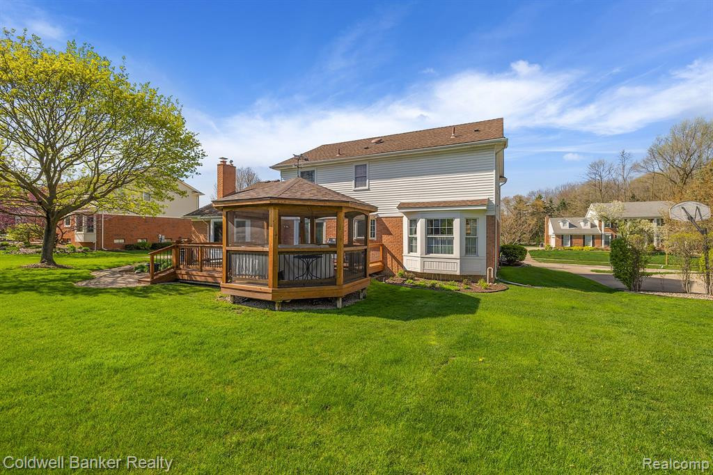 49309 PLUM TREE Drive, Plymouth, MI 48170 — Photo 9