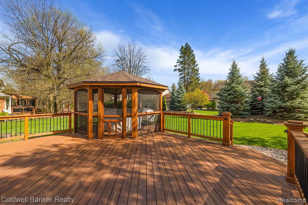 49309 PLUM TREE Drive, Plymouth, MI 48170 — Photo 10