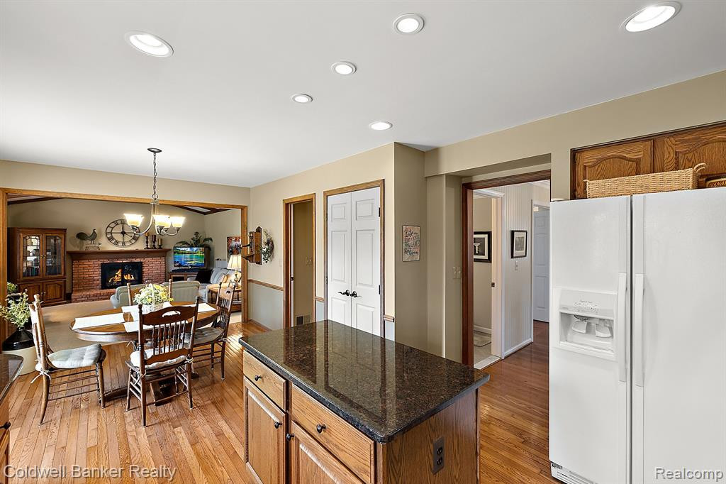 49309 PLUM TREE Drive, Plymouth, MI 48170 — Photo 28
