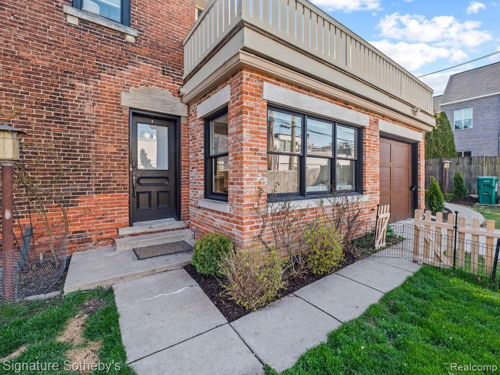 216 CATHERINE Street, Ann Arbor, MI 48104 — Photo 3