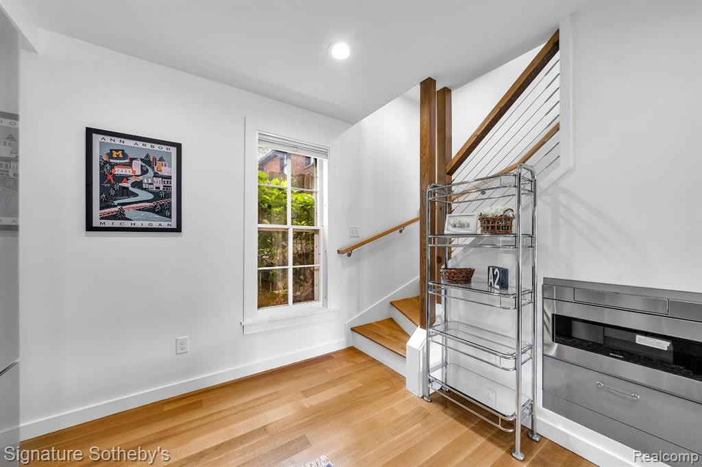 216 CATHERINE Street, Ann Arbor, MI 48104 — Photo 55