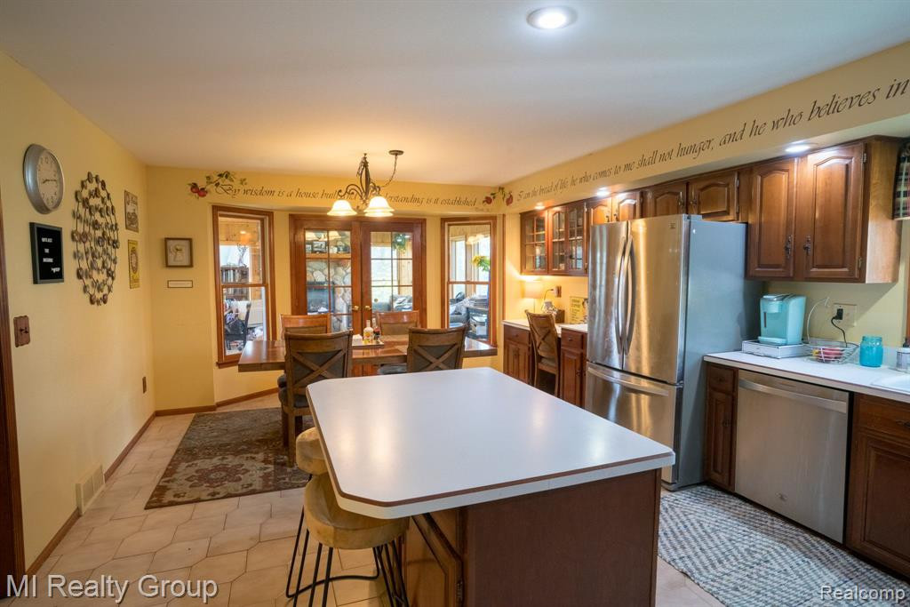 68749 KNOLLWOOD Court, Washington, MI 48095 — Photo 14