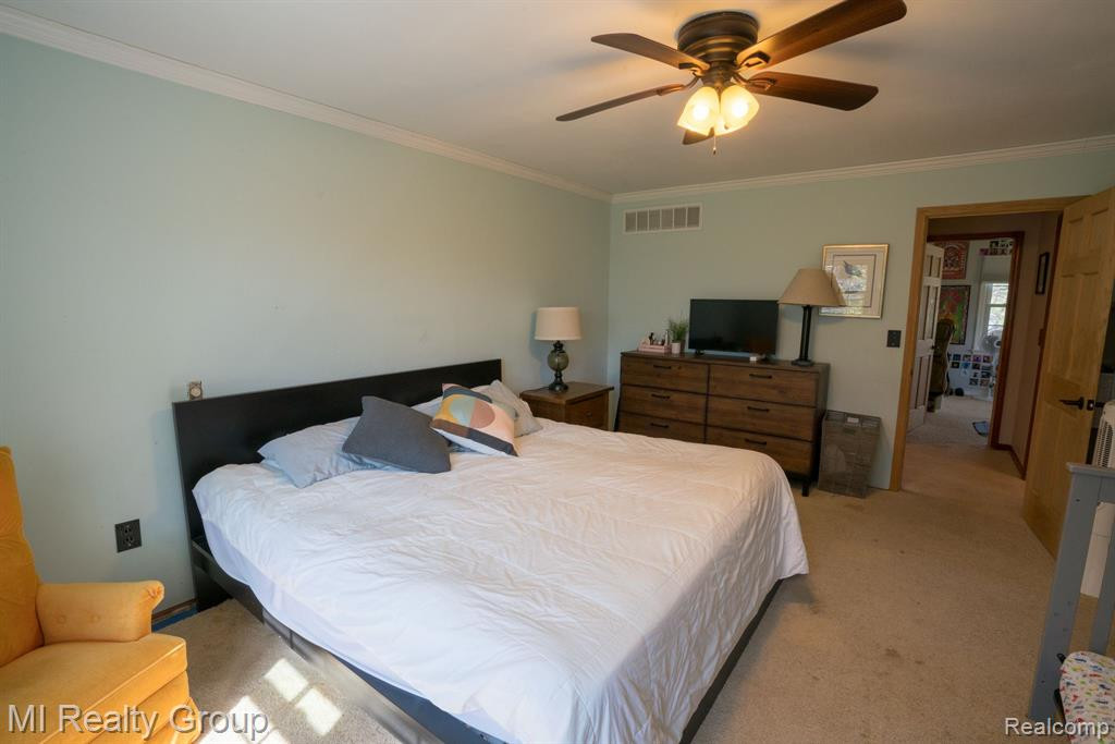 68749 KNOLLWOOD Court, Washington, MI 48095 — Photo 30