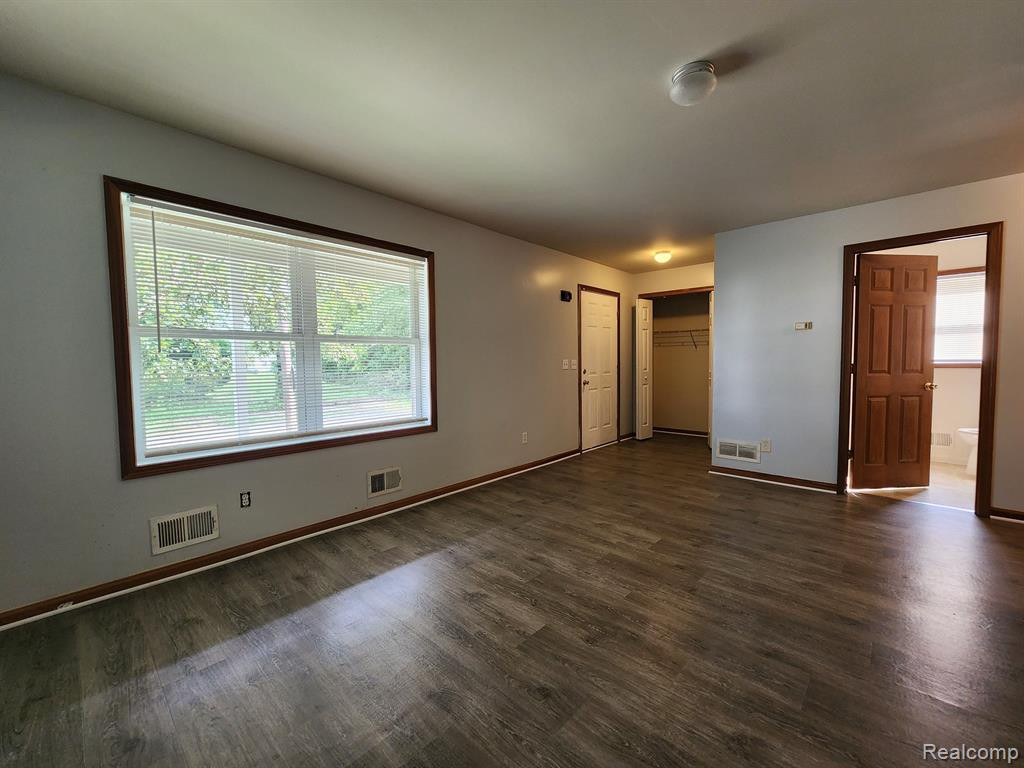 116 E MONTANA Street, Highland Park, MI 48203 — Photo 18