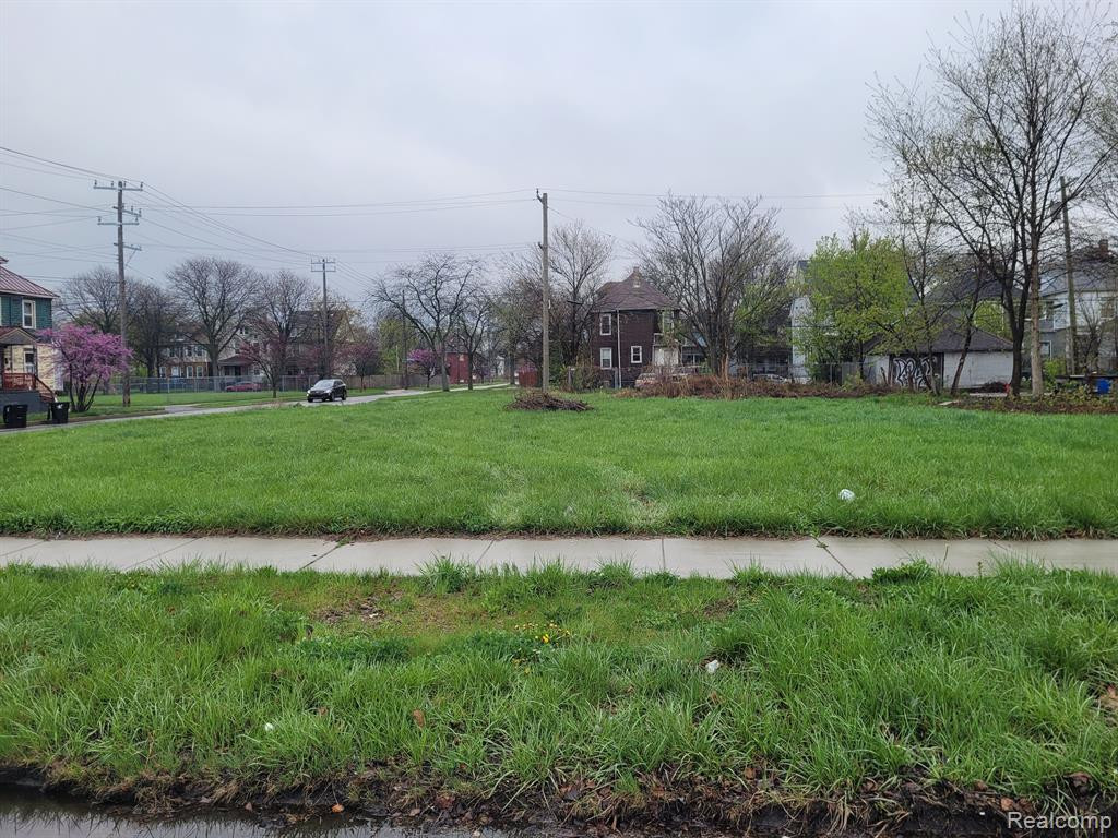 448 E EUCLID Street, Detroit, MI 48202 — Photo 2