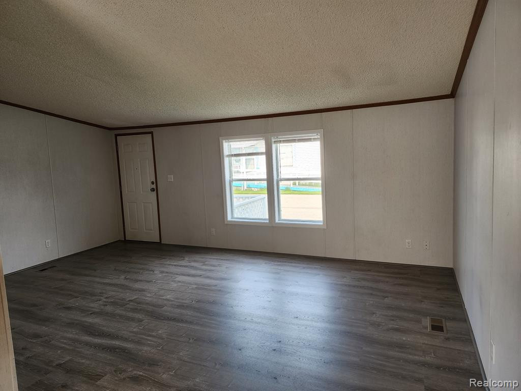 7356 Bagpipe Drive, Alma, MI 48801 — Photo 5