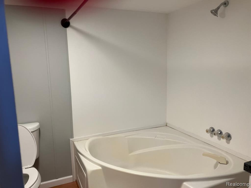 440 E Pondview Drive, Morrice, MI 48857 — Photo 6