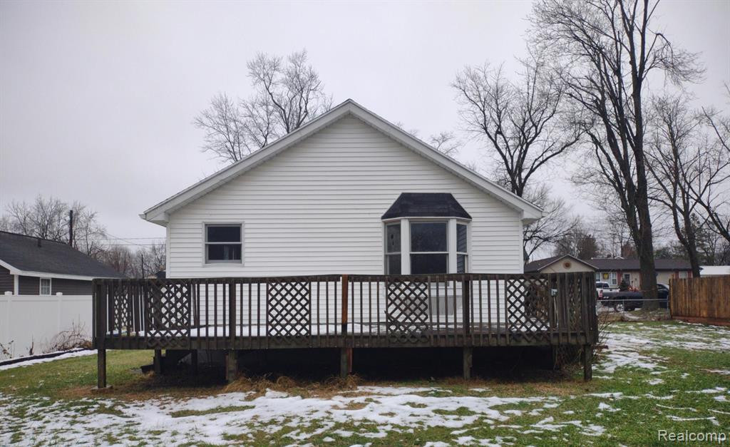 817 JUSTIN Avenue, Jackson, MI 49203 — Photo 3