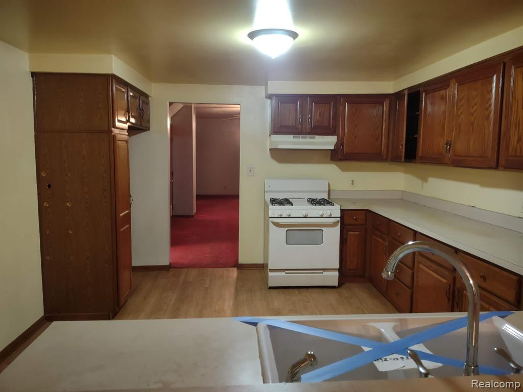 817 JUSTIN Avenue, Jackson, MI 49203 — Photo 9