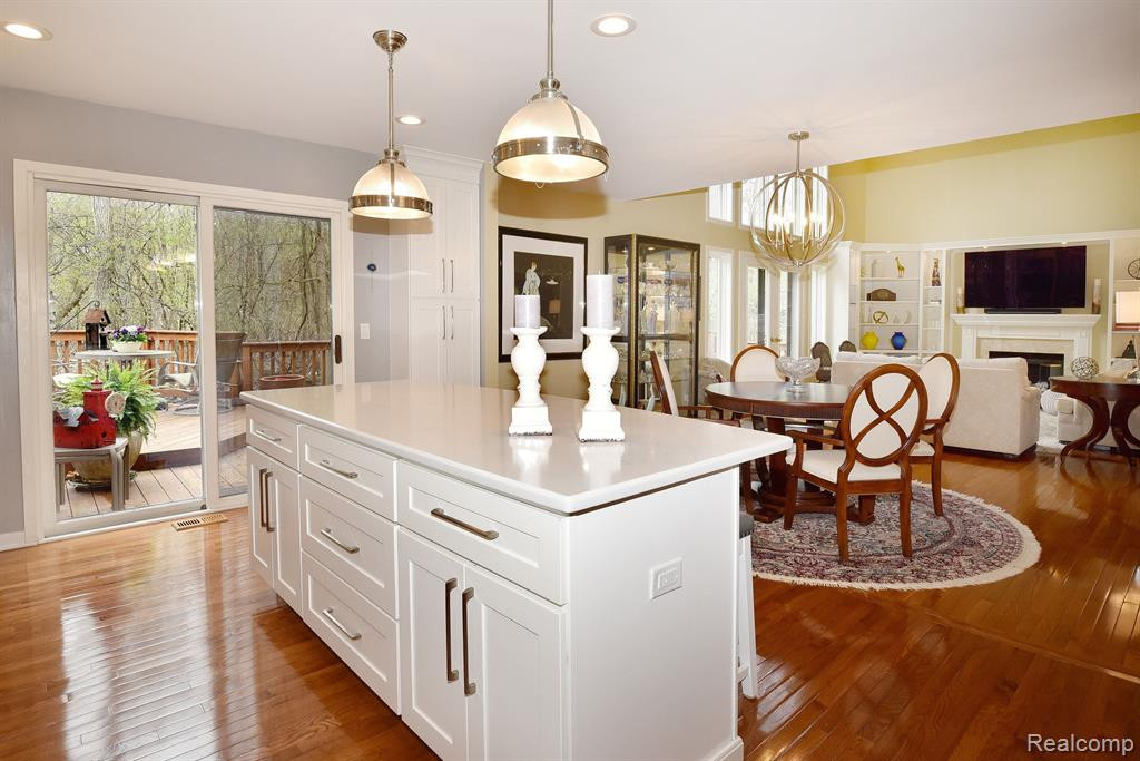 7371 PEPPER Creek, West Bloomfield, MI — Photo 14
