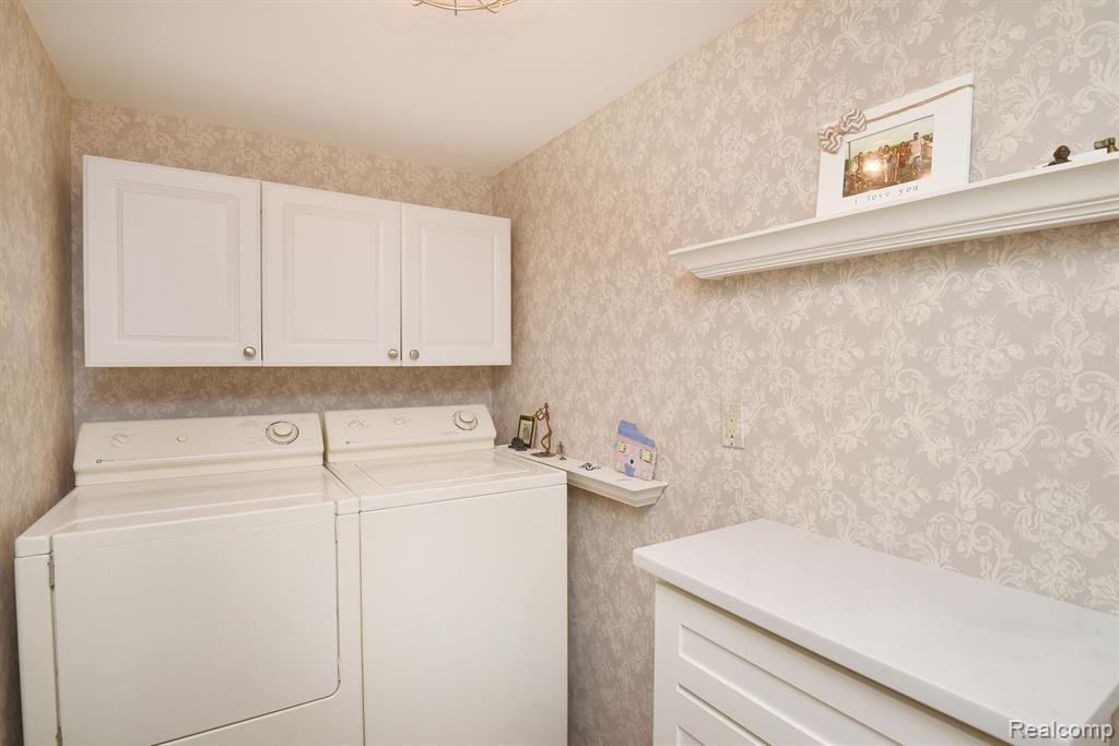 7371 PEPPER Creek, West Bloomfield, MI — Photo 29