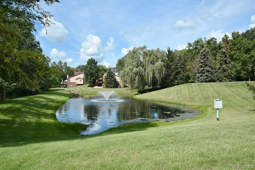 7371 PEPPER Creek, West Bloomfield, MI — Photo 39
