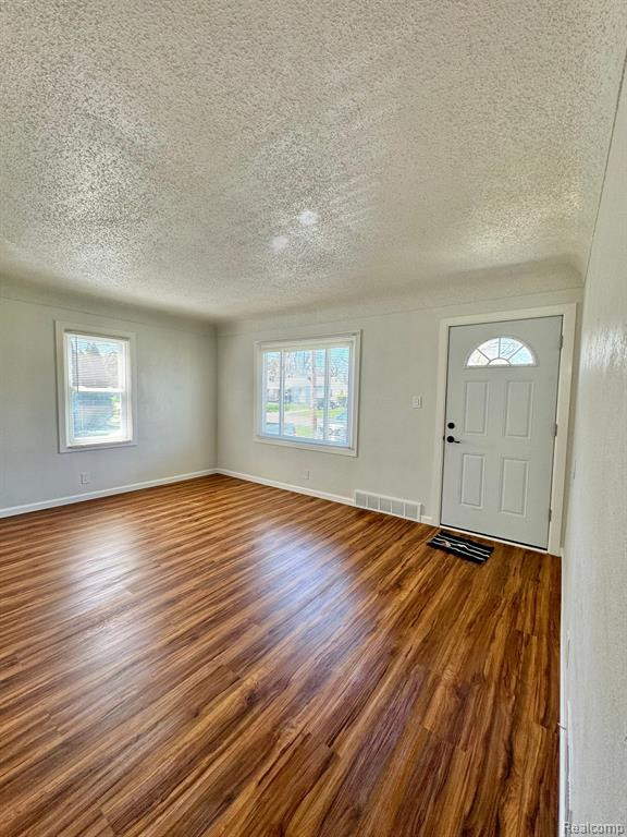 5704 DUPONT Street, Flint, MI 48505 — Photo 7