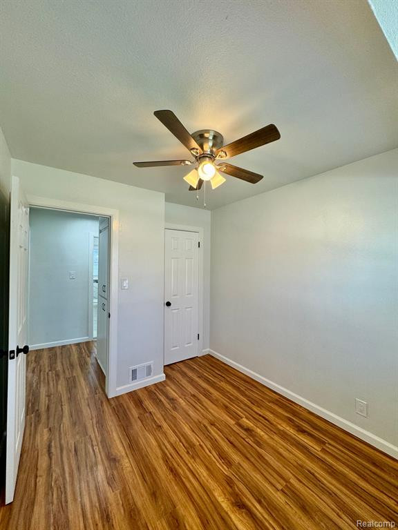 5704 DUPONT Street, Flint, MI 48505 — Photo 10