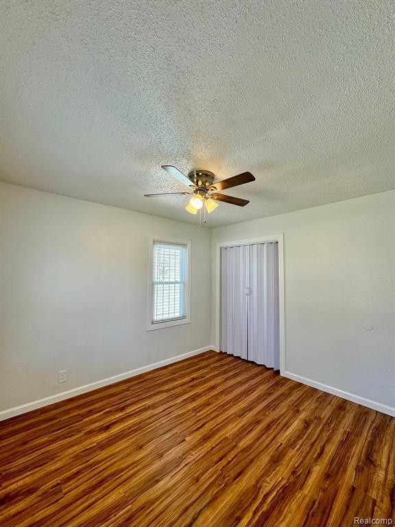 5704 DUPONT Street, Flint, MI 48505 — Photo 12