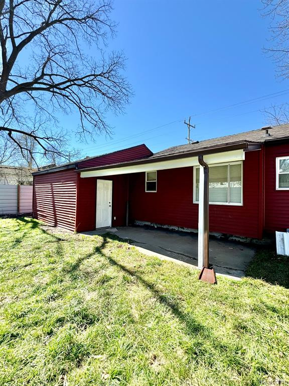 5704 DUPONT Street, Flint, MI 48505 — Photo 17