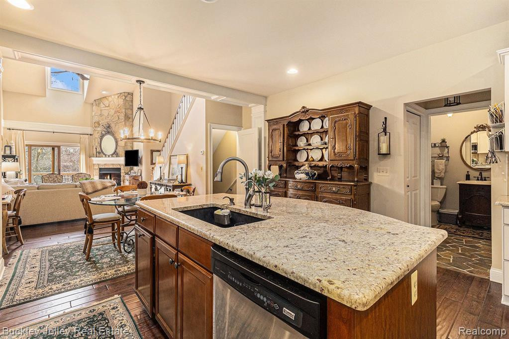 11418 WOLFORT Spur, 43, Brighton, MI 48116 — Photo 16