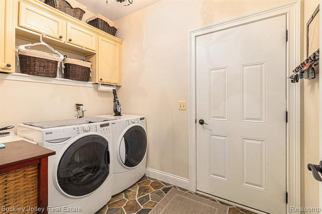 11418 WOLFORT Spur, 43, Brighton, MI 48116 — Photo 27