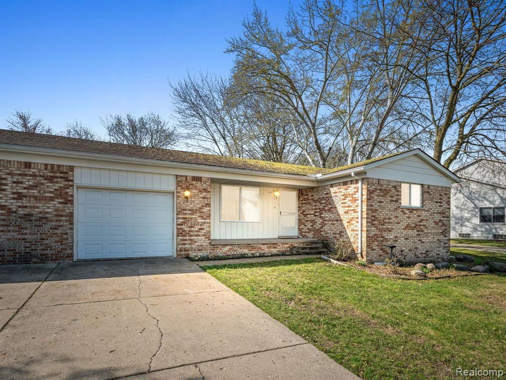 46745 SHELBY, Shelby Twp, MI 48317 — Photo 2