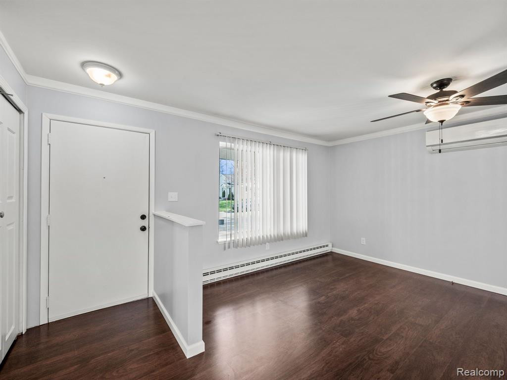 46745 SHELBY, Shelby Twp, MI 48317 — Photo 4