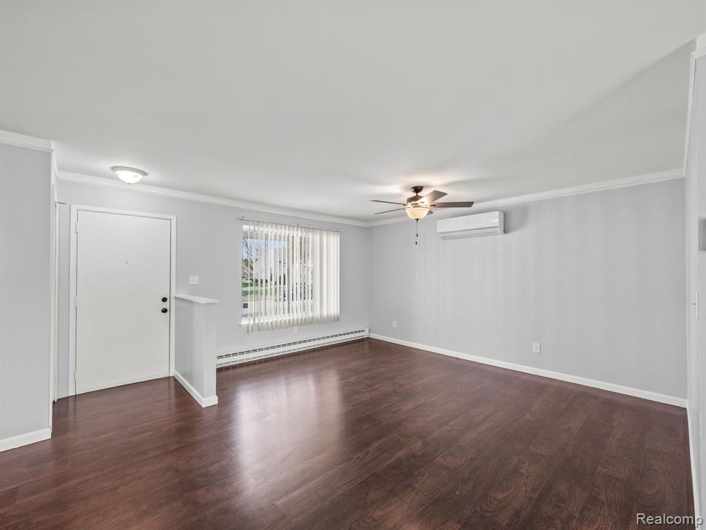 46745 SHELBY, Shelby Twp, MI 48317 — Photo 6