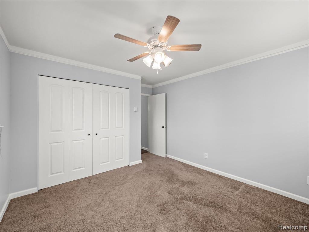 46745 SHELBY, Shelby Twp, MI 48317 — Photo 16