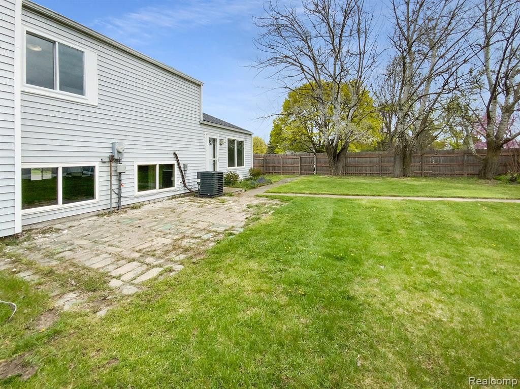 6207 S MIAMI Street, Ypsilanti, MI 48197 — Photo 18
