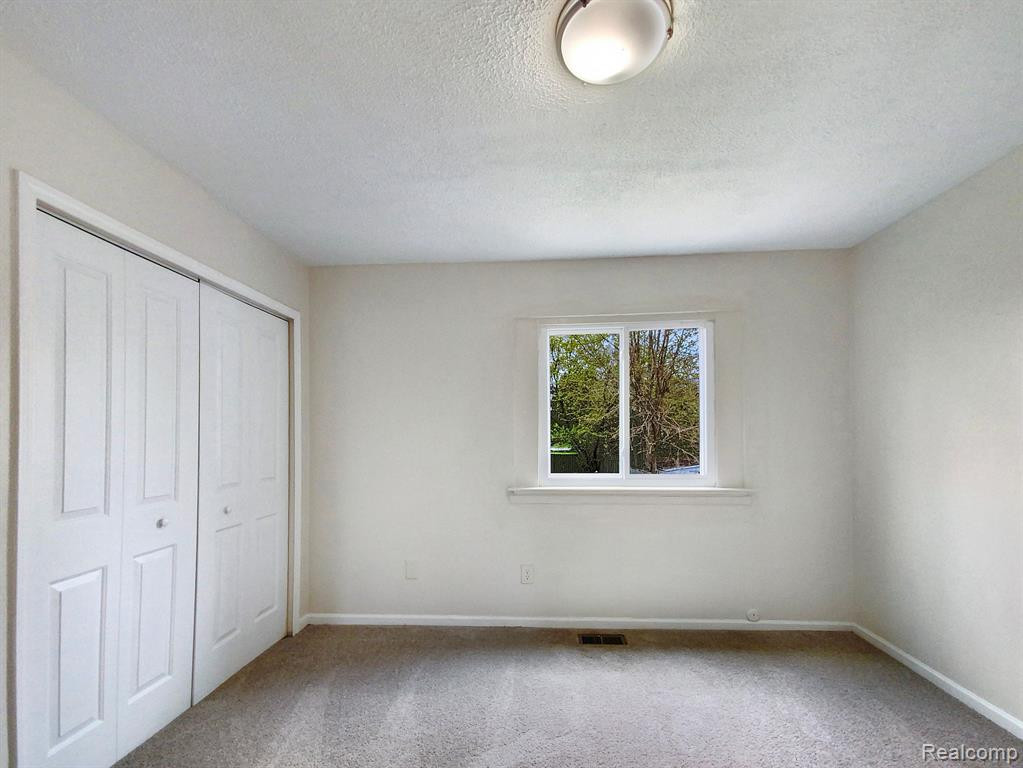 6207 S MIAMI Street, Ypsilanti, MI 48197 — Photo 11