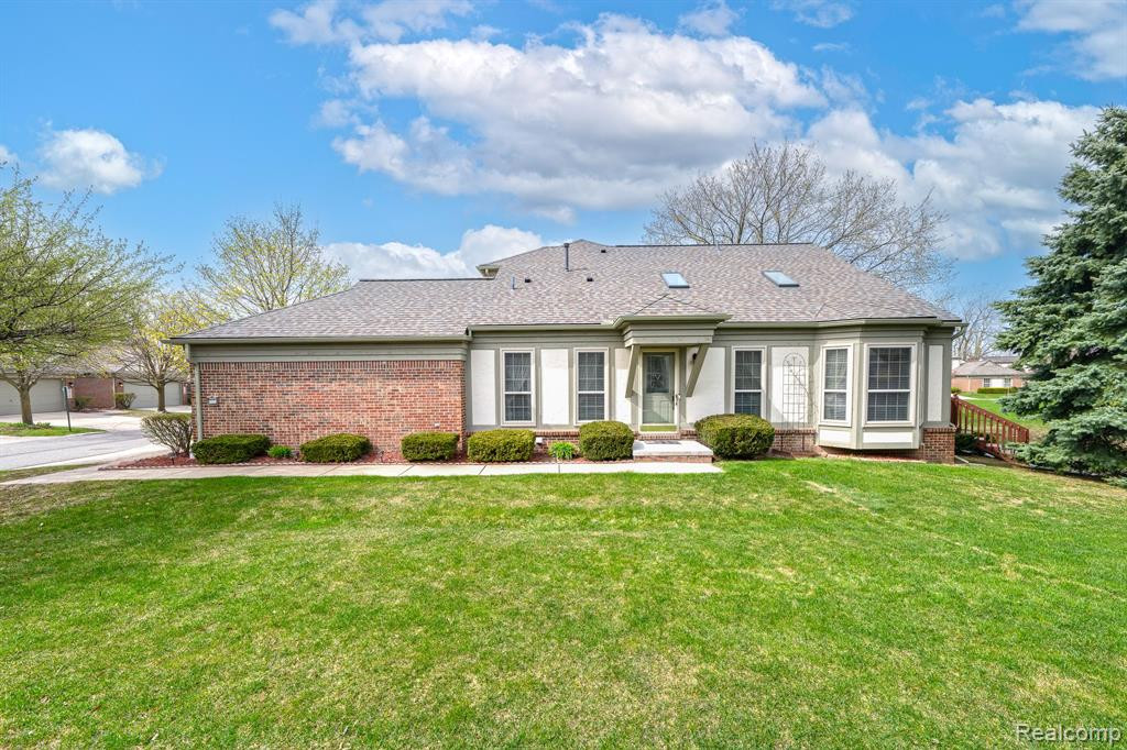 2085 LONE WOLF Lane, Canton, MI 48188 — front exterior