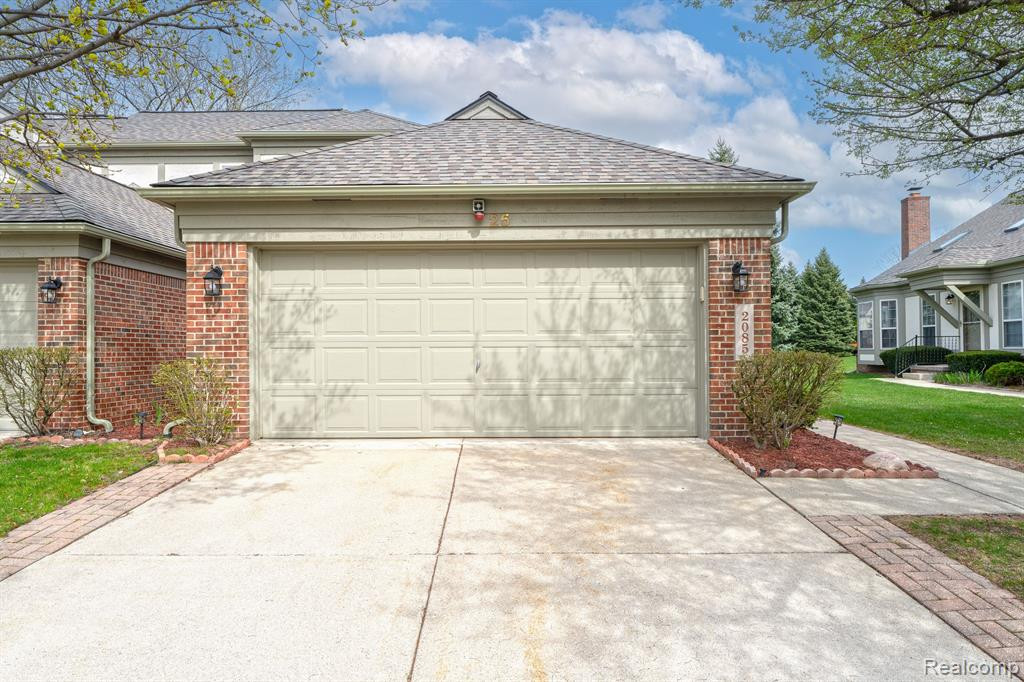 2085 LONE WOLF Lane, Canton, MI 48188 — Photo 22