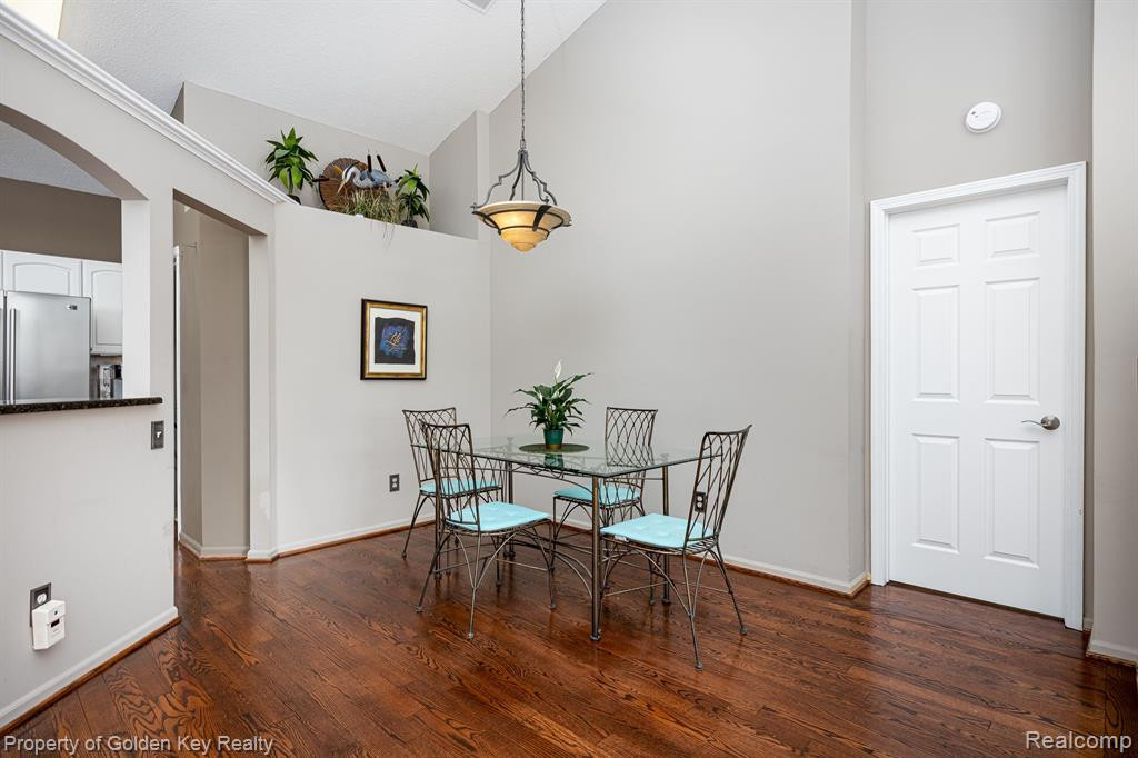 49920 Pointe Crossing, Plymouth, MI 48170 — Photo 11