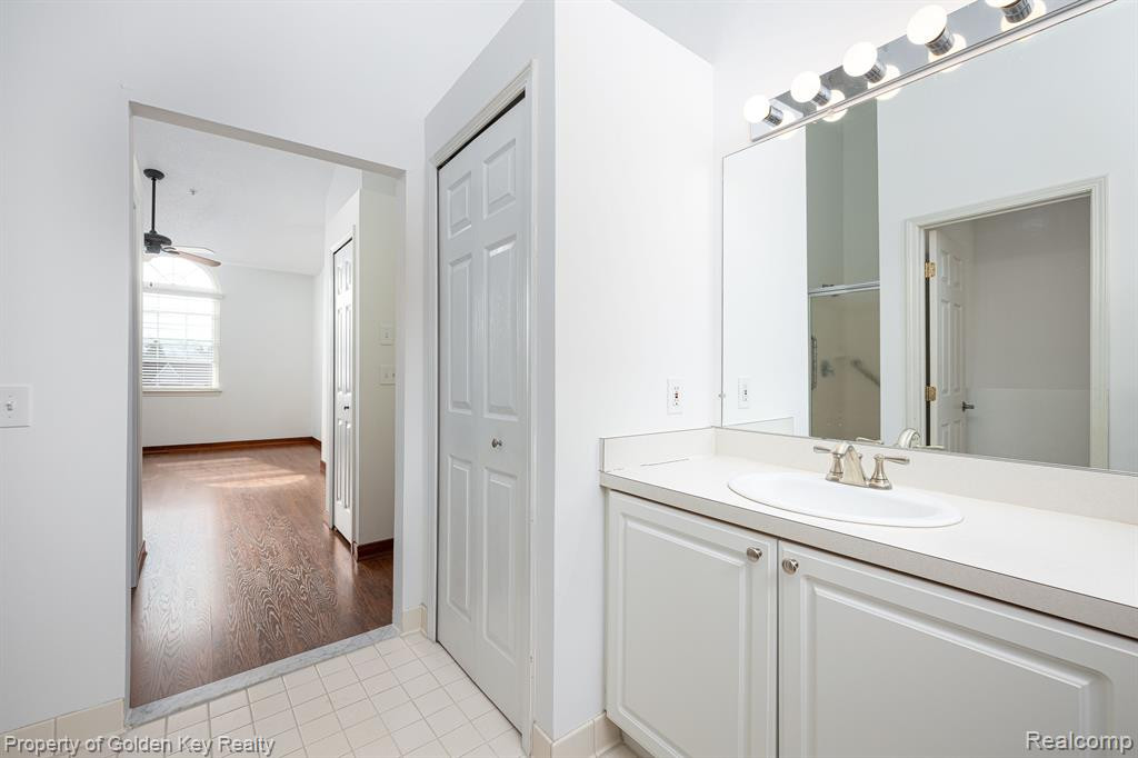 49920 Pointe Crossing, Plymouth, MI 48170 — Photo 15